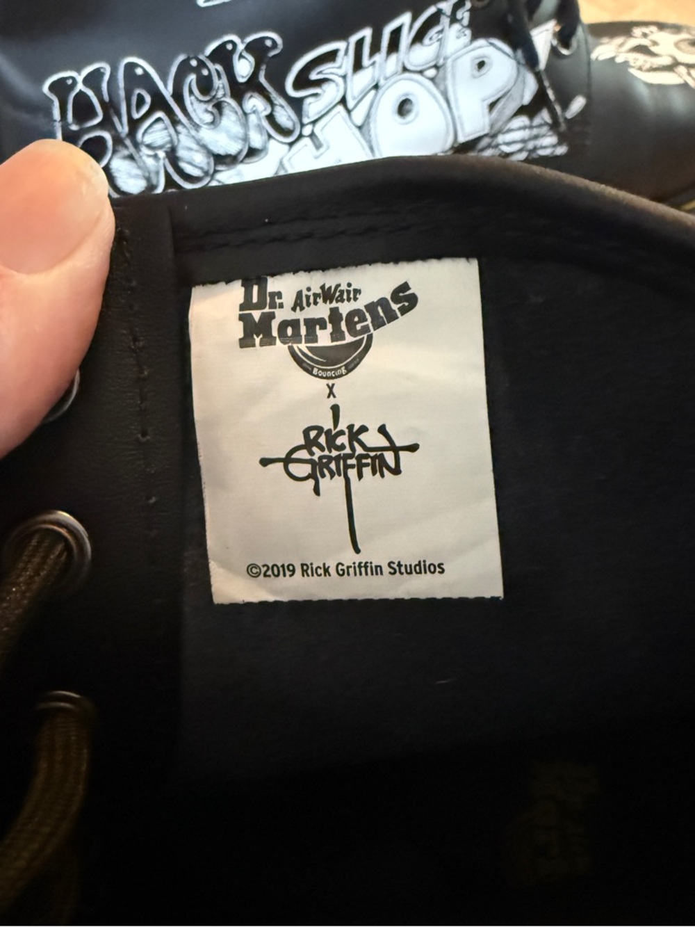 Dr. Martens LIMITED EDITION Rick Griffin boots - Picture 4 of 13